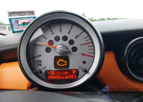 2009 Mini Cooper из США, поврежденный, VIN WMWMF33539TW76329